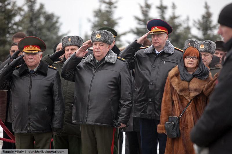 ПРОЩАНИЕ С МАРШАЛОМ