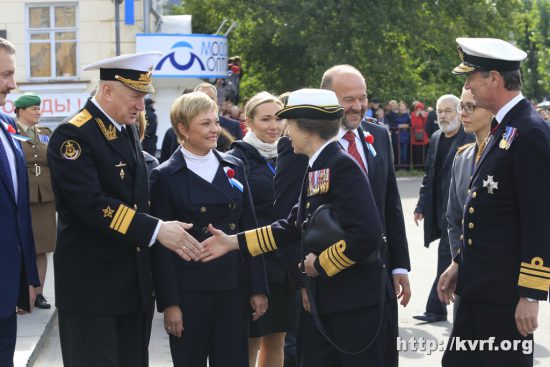 Встреча командующего Северным флотом вице-адмирала Н.А.Евменова с принцессой Анной.