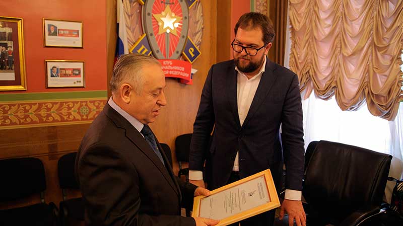 Клуб военачальников РФ передал более 300 книг сельским библиотекам