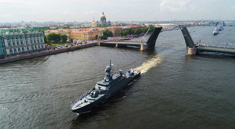 В ЧЕСТЬ ДНЯ ВОЕННО-МОРСКОГО ФЛОТА РОССИИ