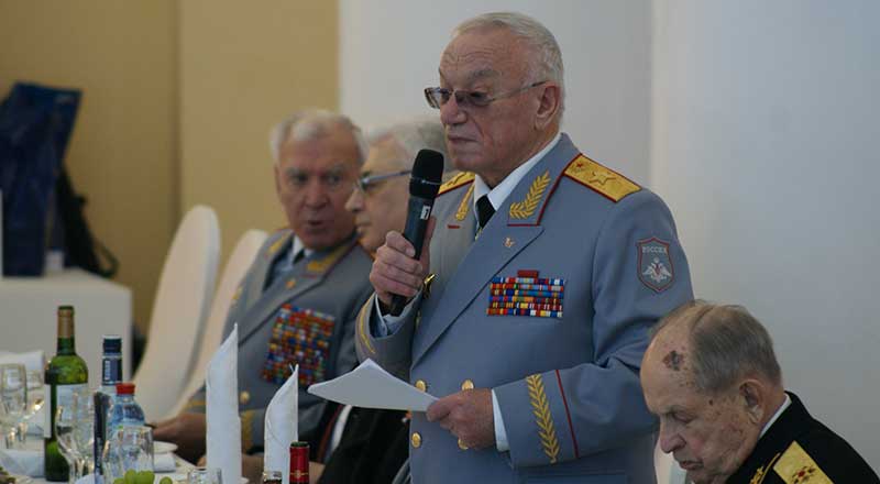 В Москве Клуб военачальников РФ провёл встречу, посвящённую 100-летию создания РККА и Дню защитника Отечества