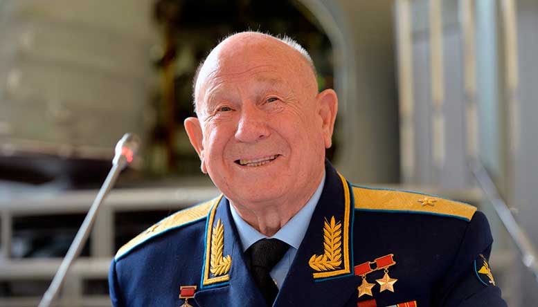 Скончался генерал-майор Леонов Алексей Архипович