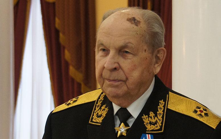 Памяти адмирала флота