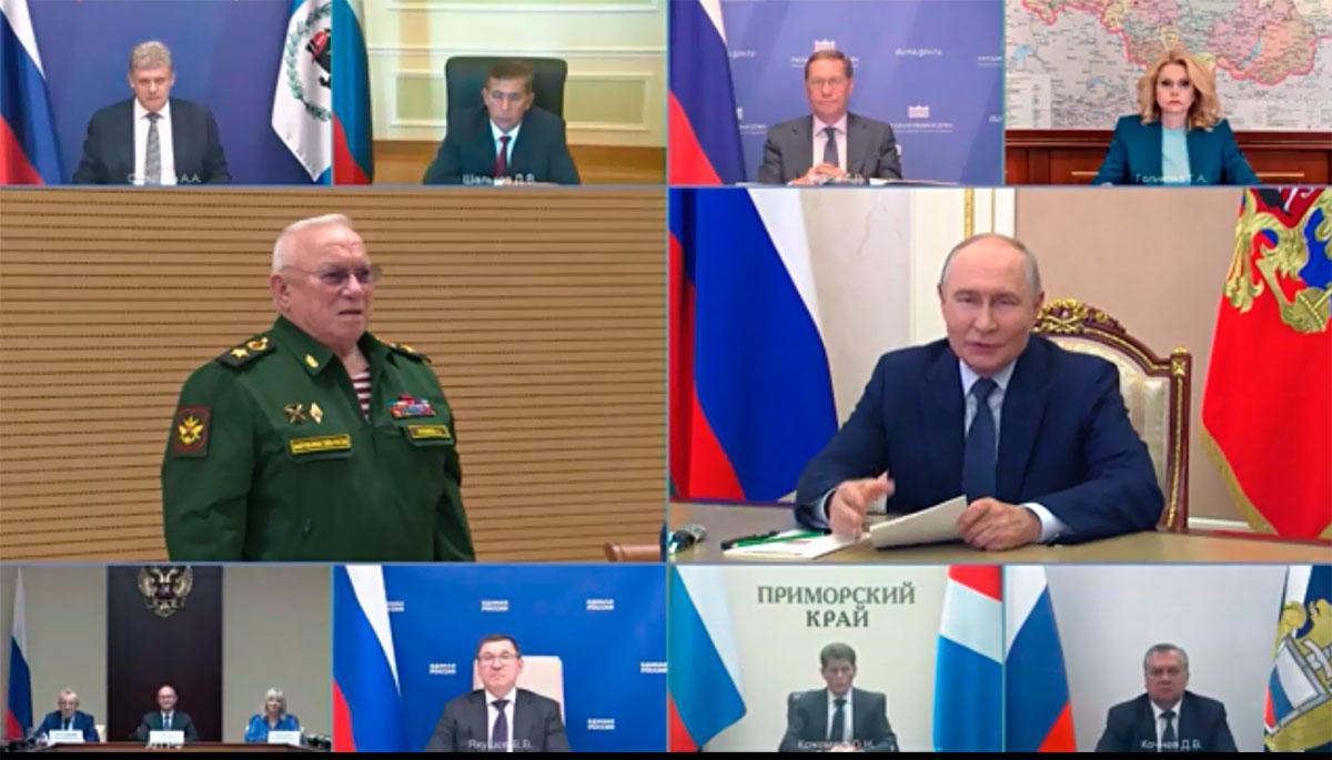 Верховный Главнокомандующий поздравил президента Клуба военачальников России Анатолия Сергеевича Куликова с 80-летием